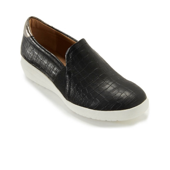 New Direction wedge sneaker - Picture 2 of 13